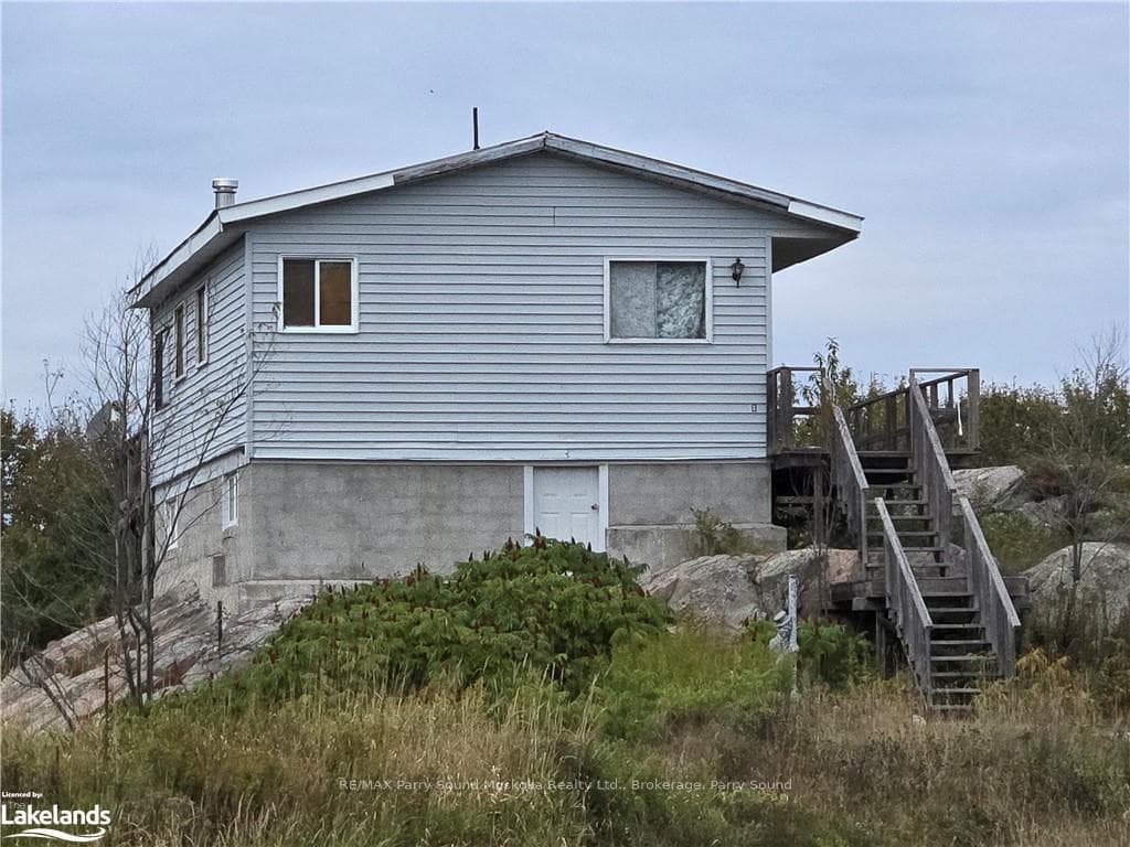 11 ROSEDALE ROAD Road photo 3
