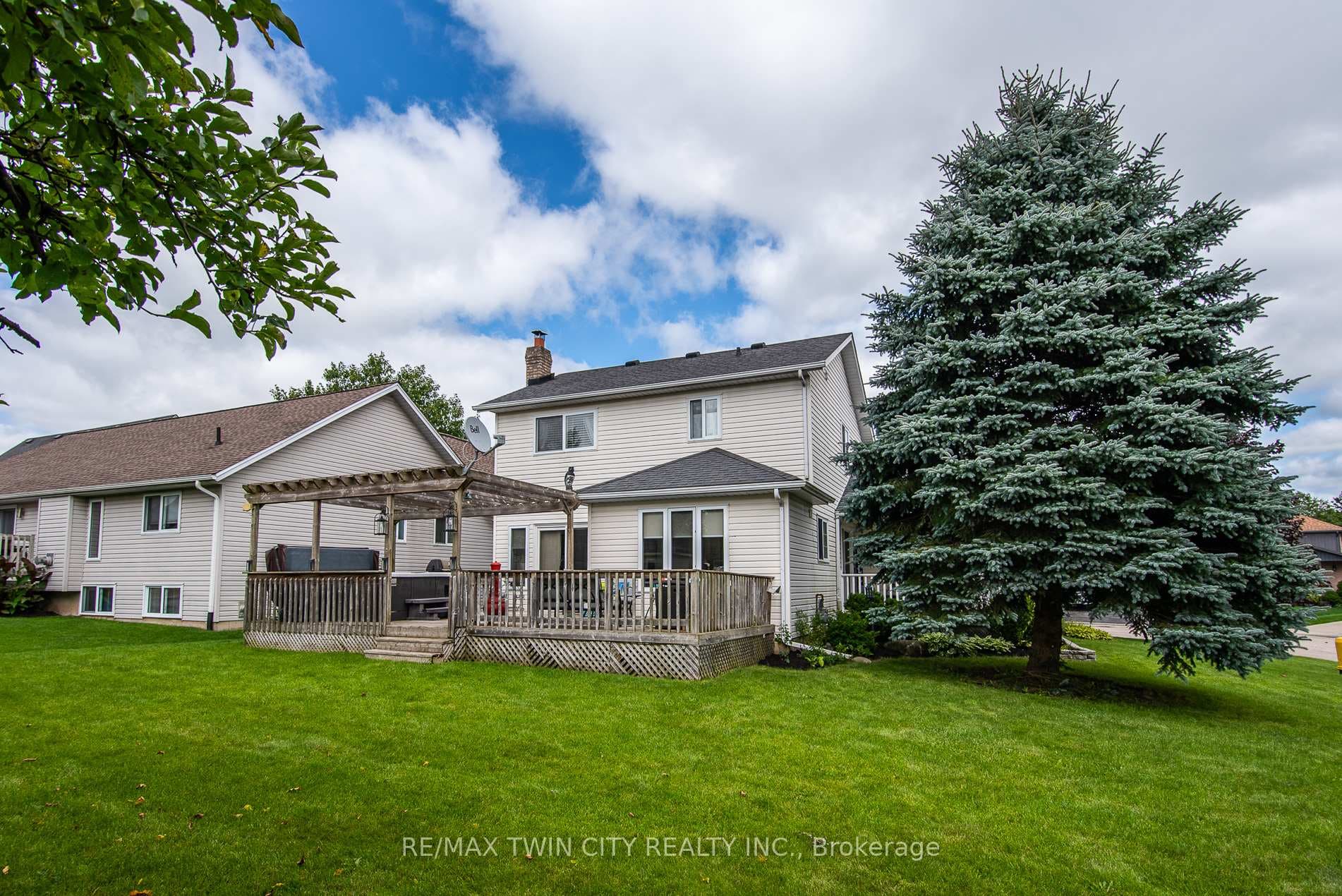 71 Reiner Crescent photo 31