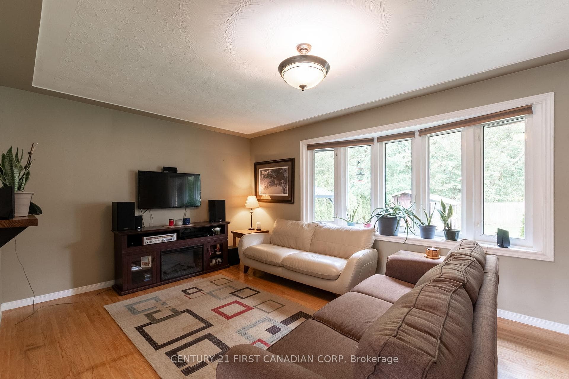 115 Brock Street photo 12