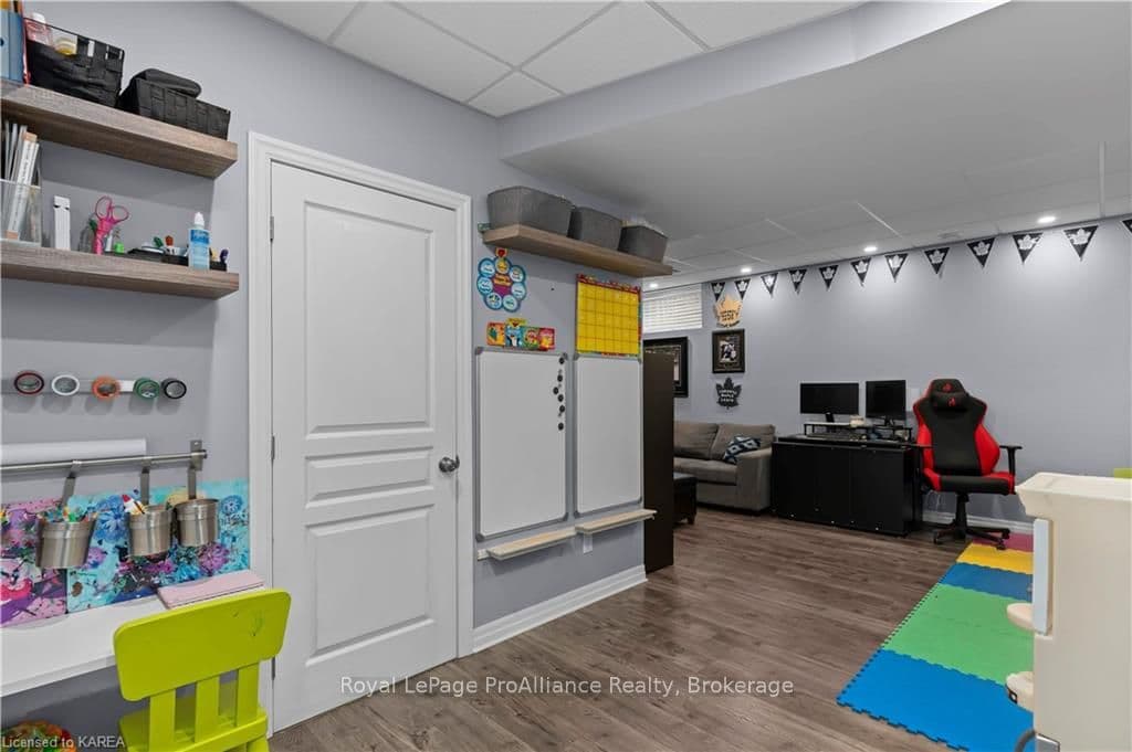 1207 CARFA Crescent photo 30
