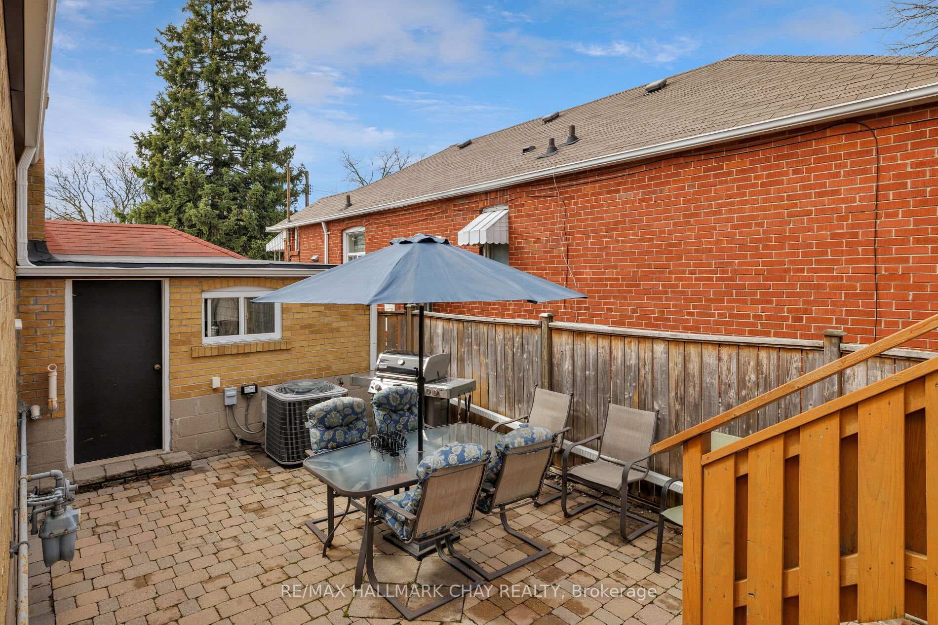 239 Ellington Drive photo 32