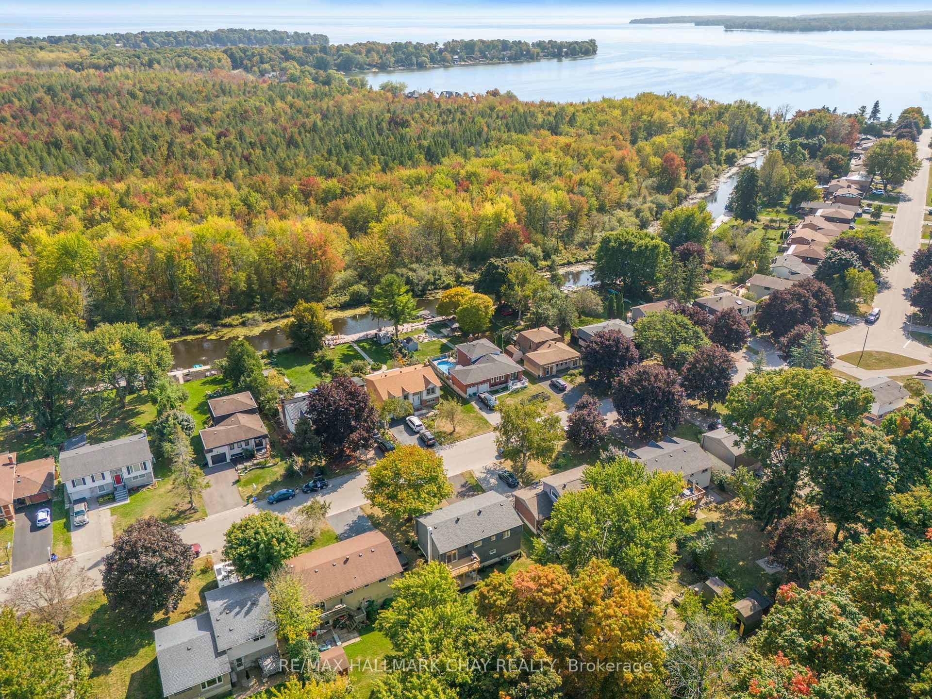 58 Lankin Boulevard photo 30