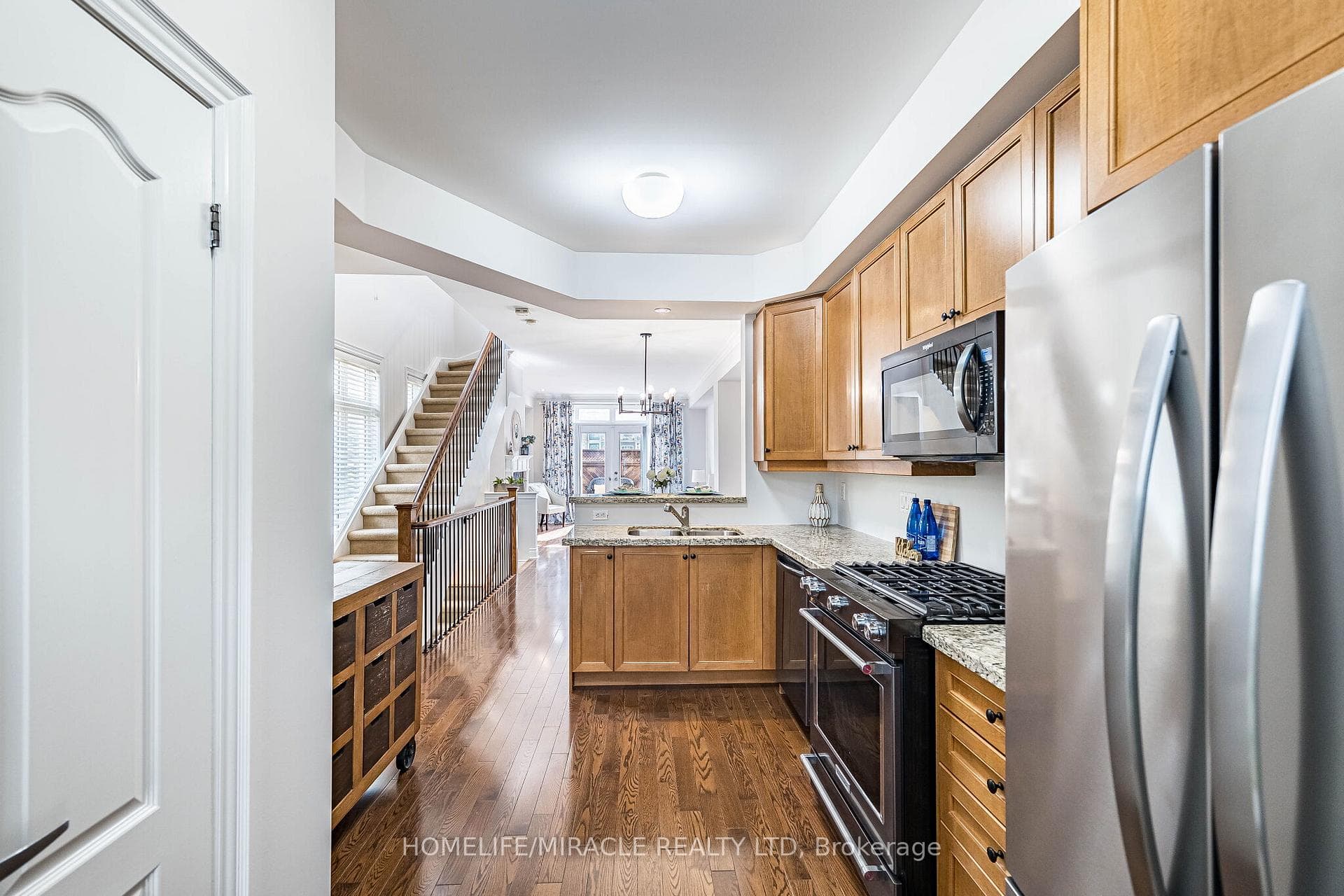 265 Van Dusen Boulevard Unit 1 photo 21
