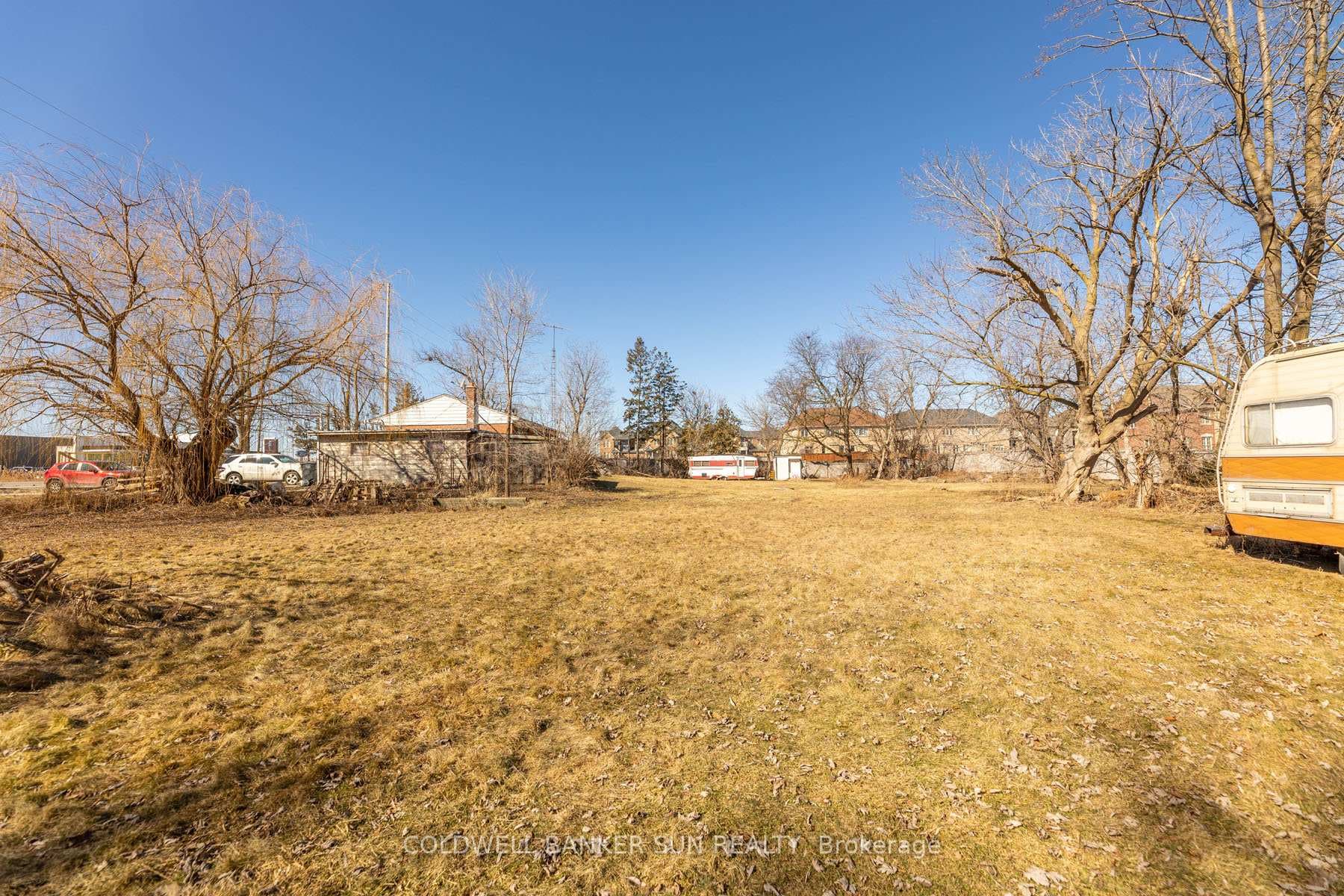 11623 Dixie Road photo 1