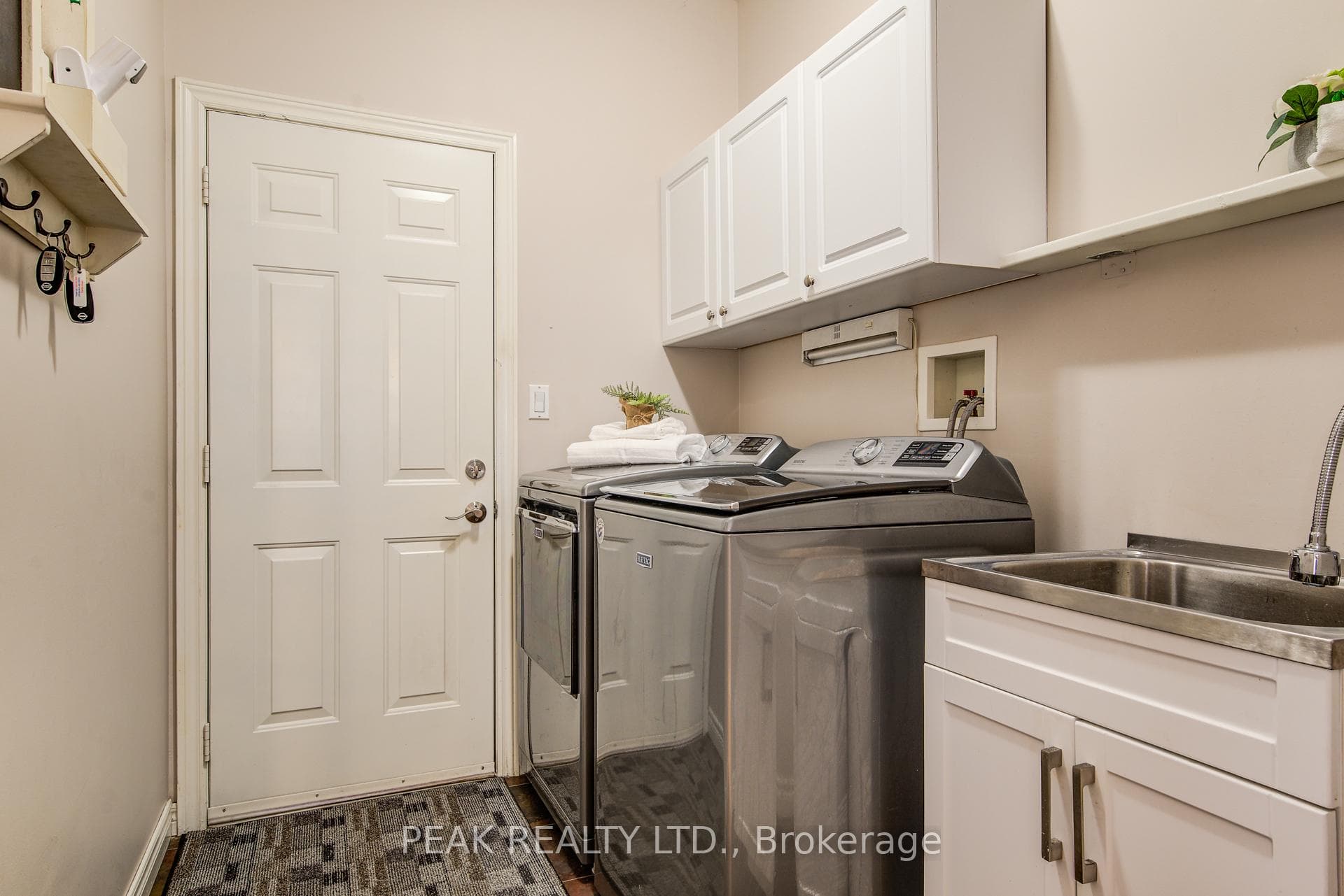 415 Lake Louise Boulevard photo 30