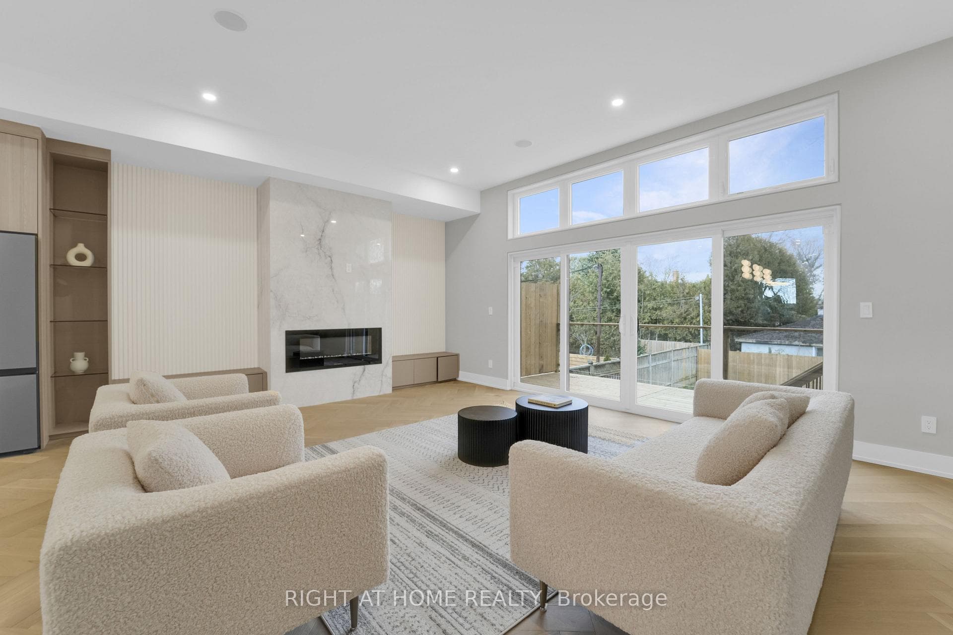 38 Albright Avenue photo 8