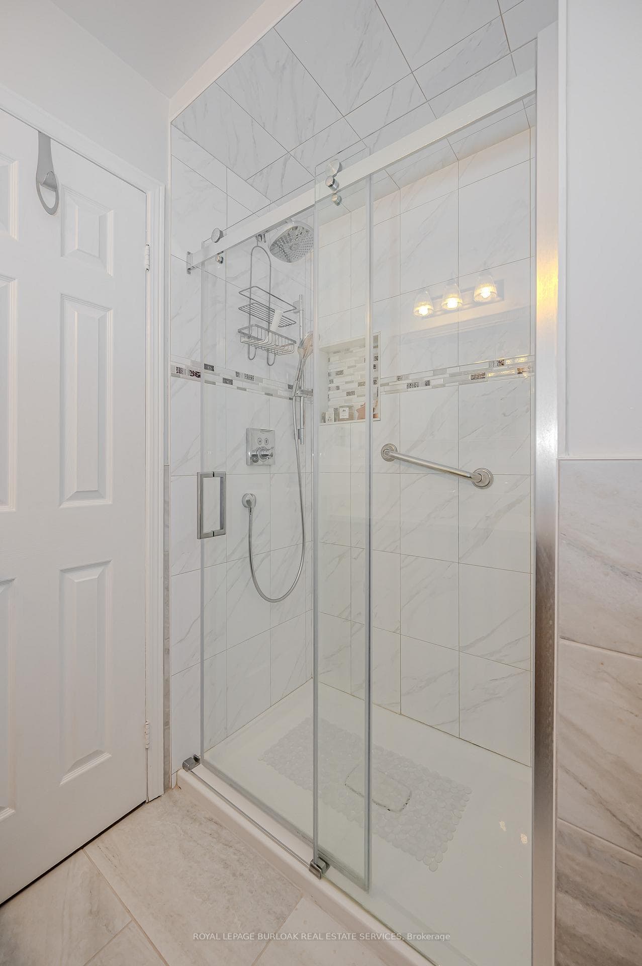 2099 Chrisdon Road photo 25