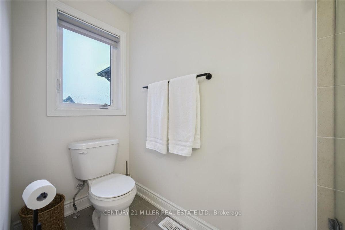 3401 Sixth Line photo 23