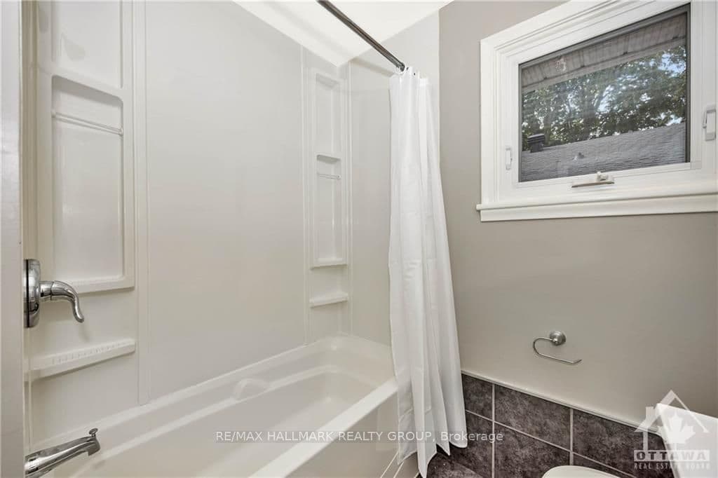 1142 SHERMAN Drive photo 21