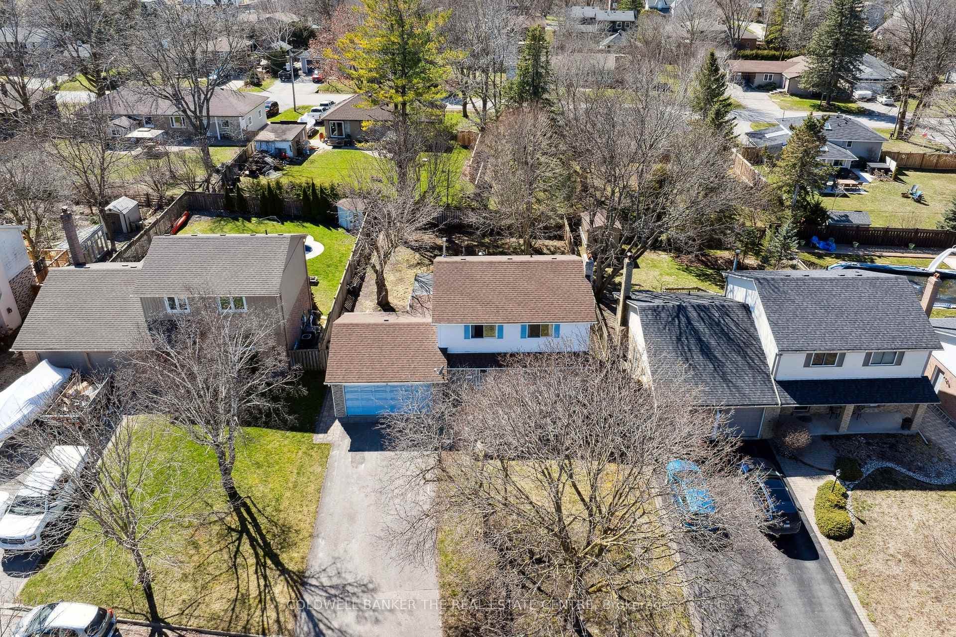 16 Birchard Boulevard photo 28