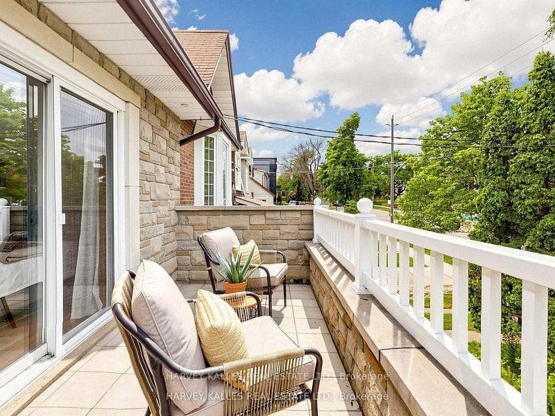 108 Caledonia Road photo 29