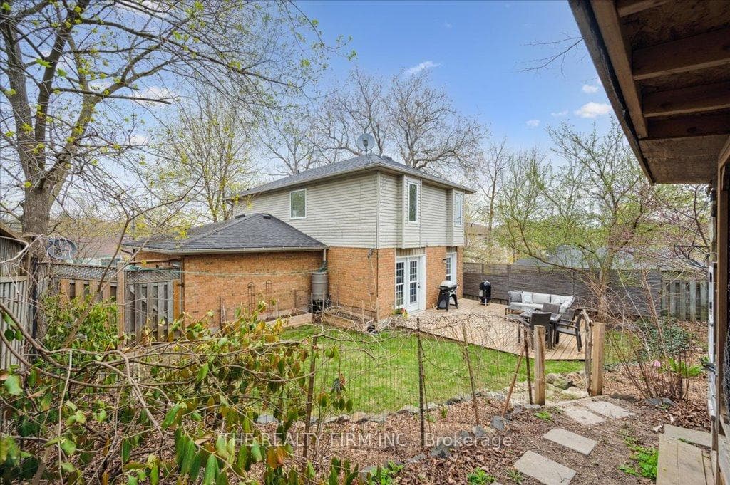 17 Cassino Avenue photo 38