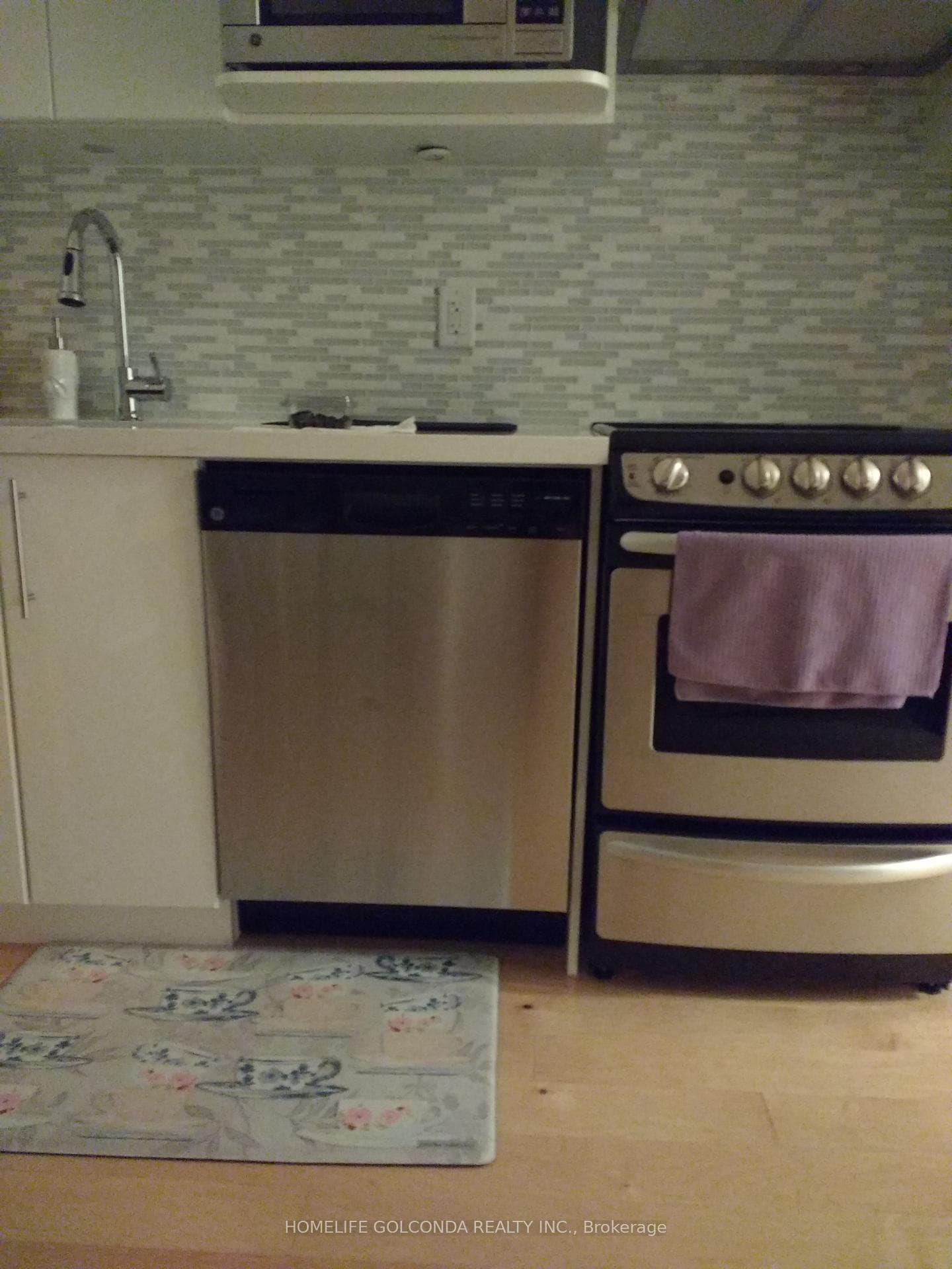 58 Orchard View Boulevard Unit 804 photo 7