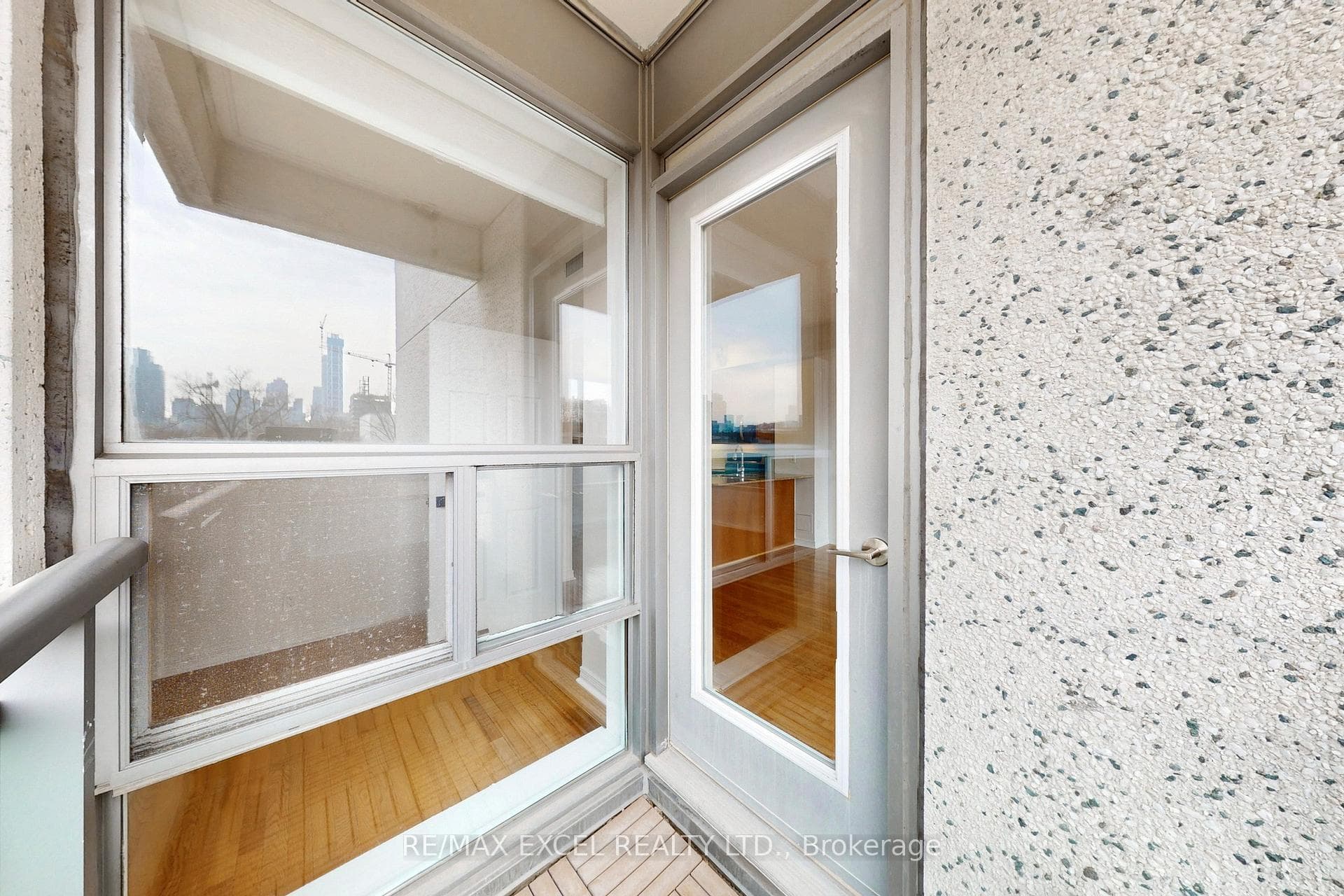 736 Spadina Avenue Unit 415 photo 30