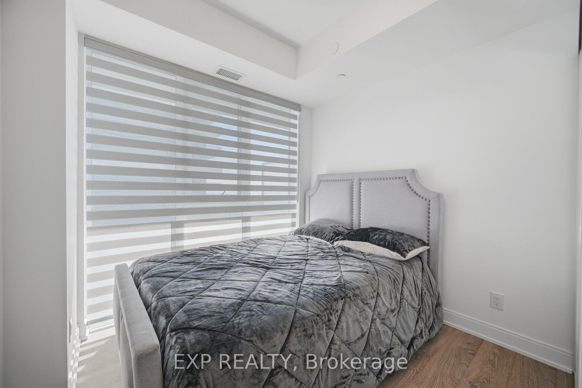 70 Annie Craig Drive Unit 804 photo 21