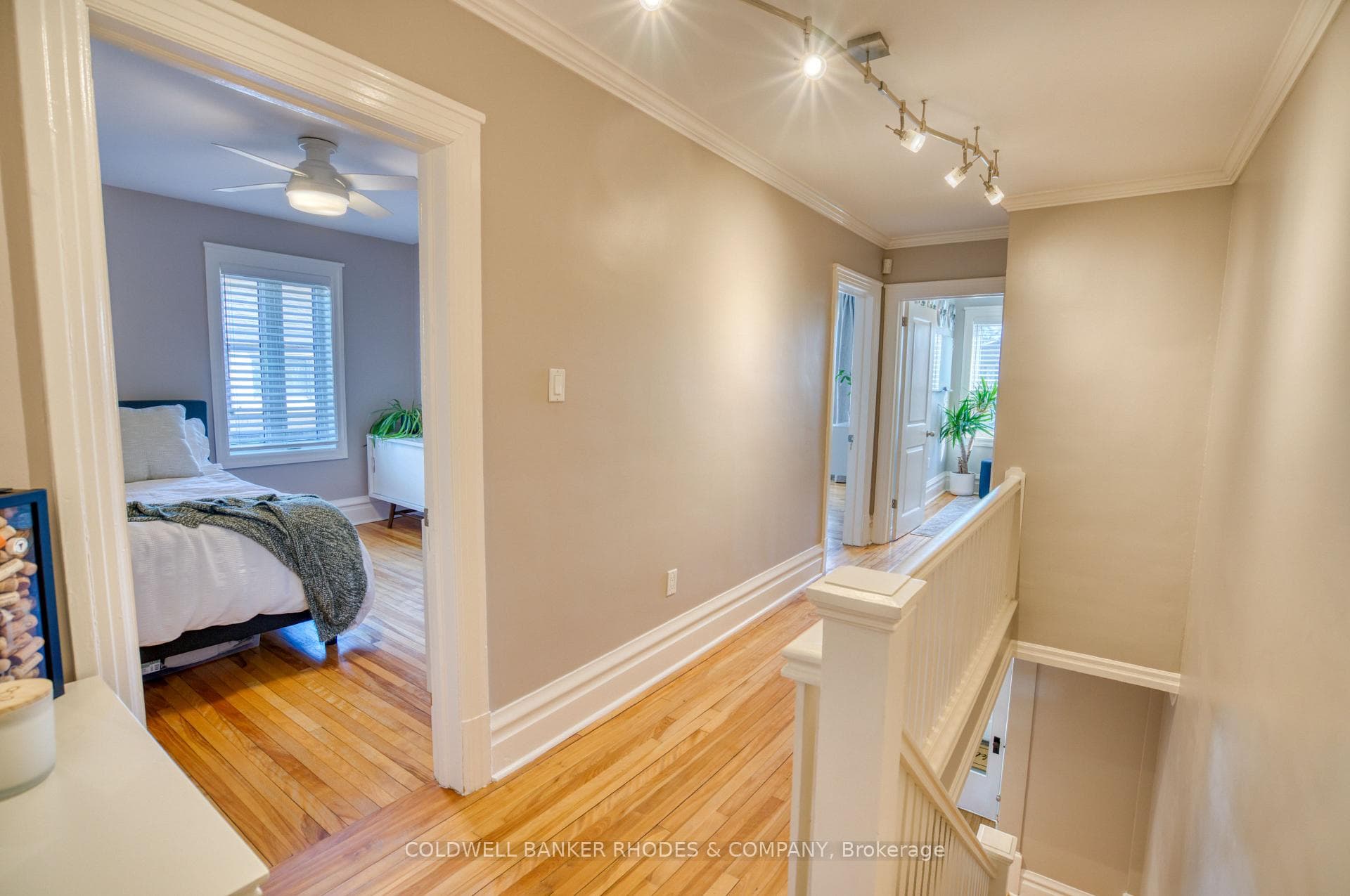 40 Ross Avenue photo 19