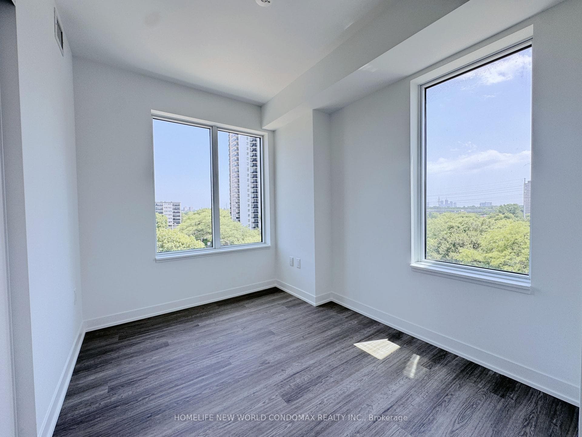 15 David Salomon Drive Unit 611 photo 8