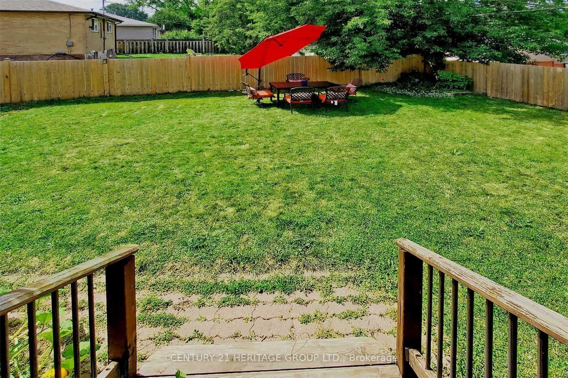 34 Kitimat Crescent Unit Main photo 30