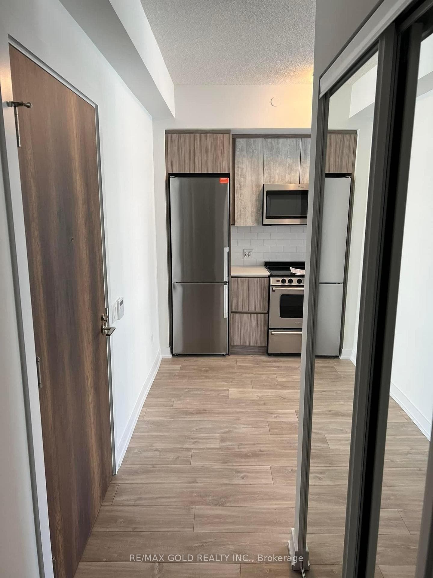 251 Manitoba Street Unit 725 photo 12