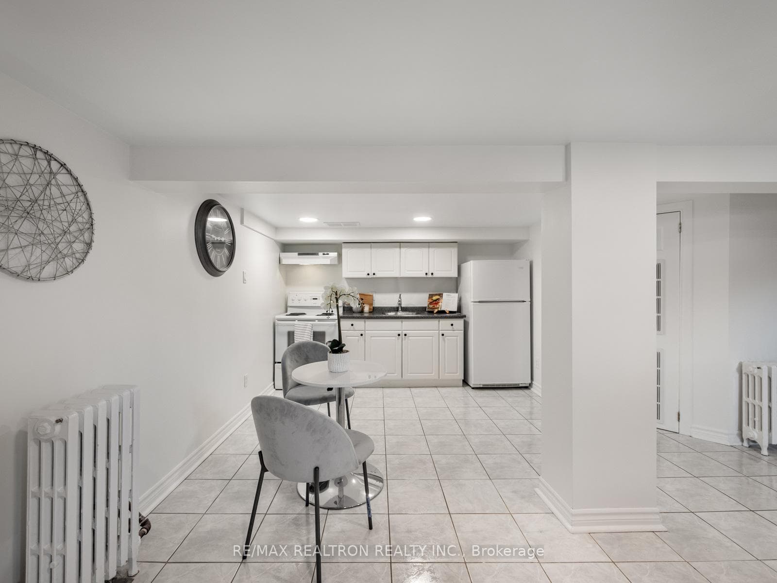 585 O'Connor Drive photo 21