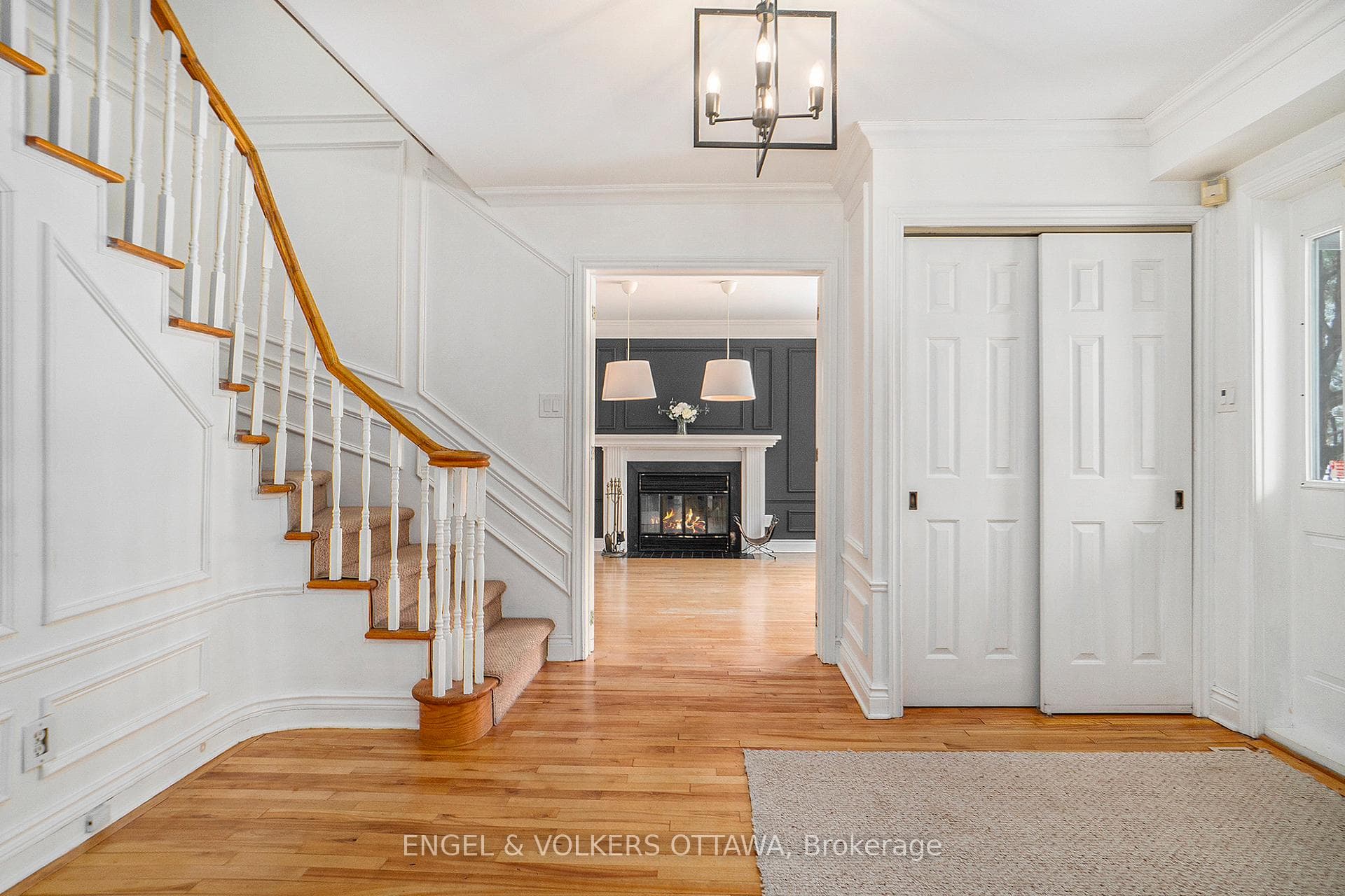 93 Ivy Crescent photo 7