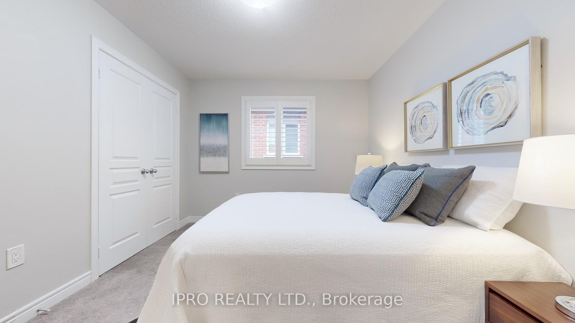 97 Bronson Terrace photo 33