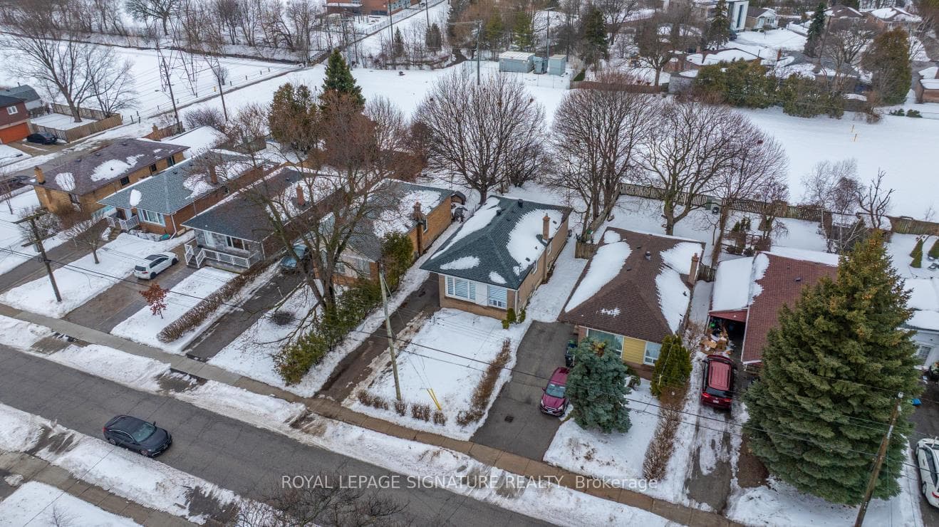 88 Crocus Drive photo 43