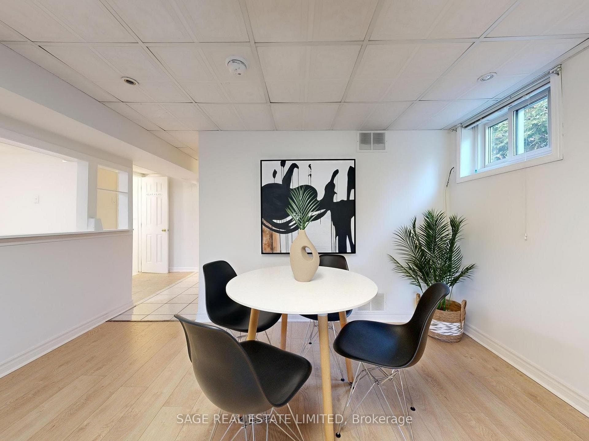 82 HEASLIP Terrace photo 29