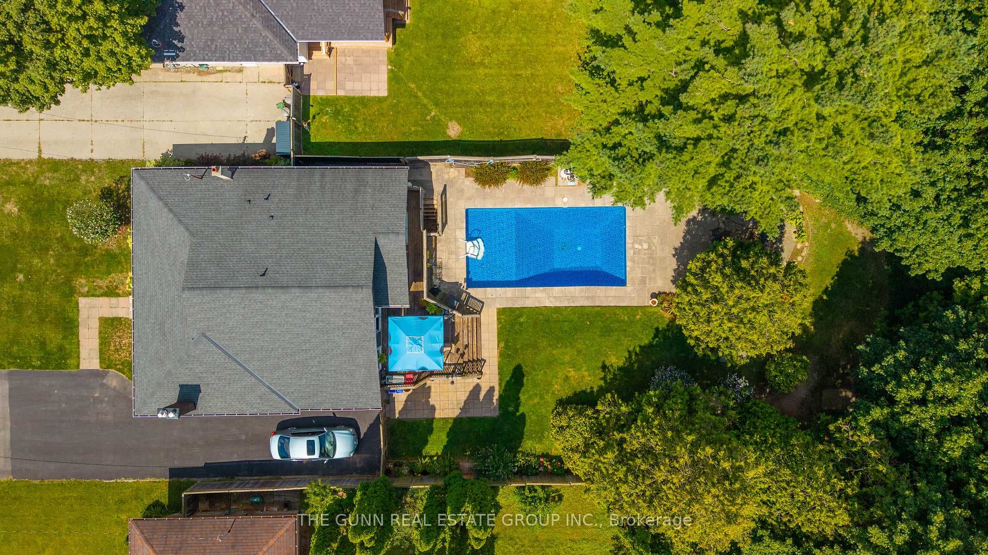 336 Griffith Street photo 8