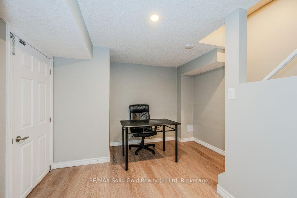 32 Mowat Boulevard Unit 58 photo 28