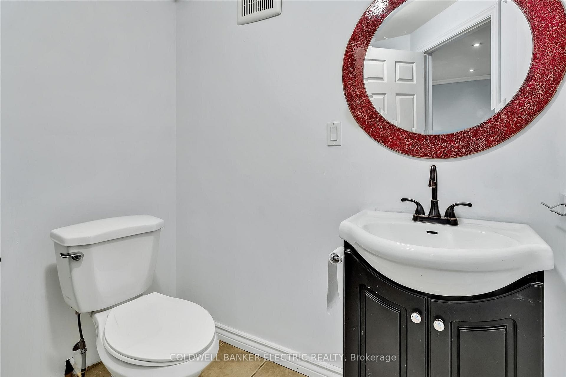 329 Middlefield Road photo 26