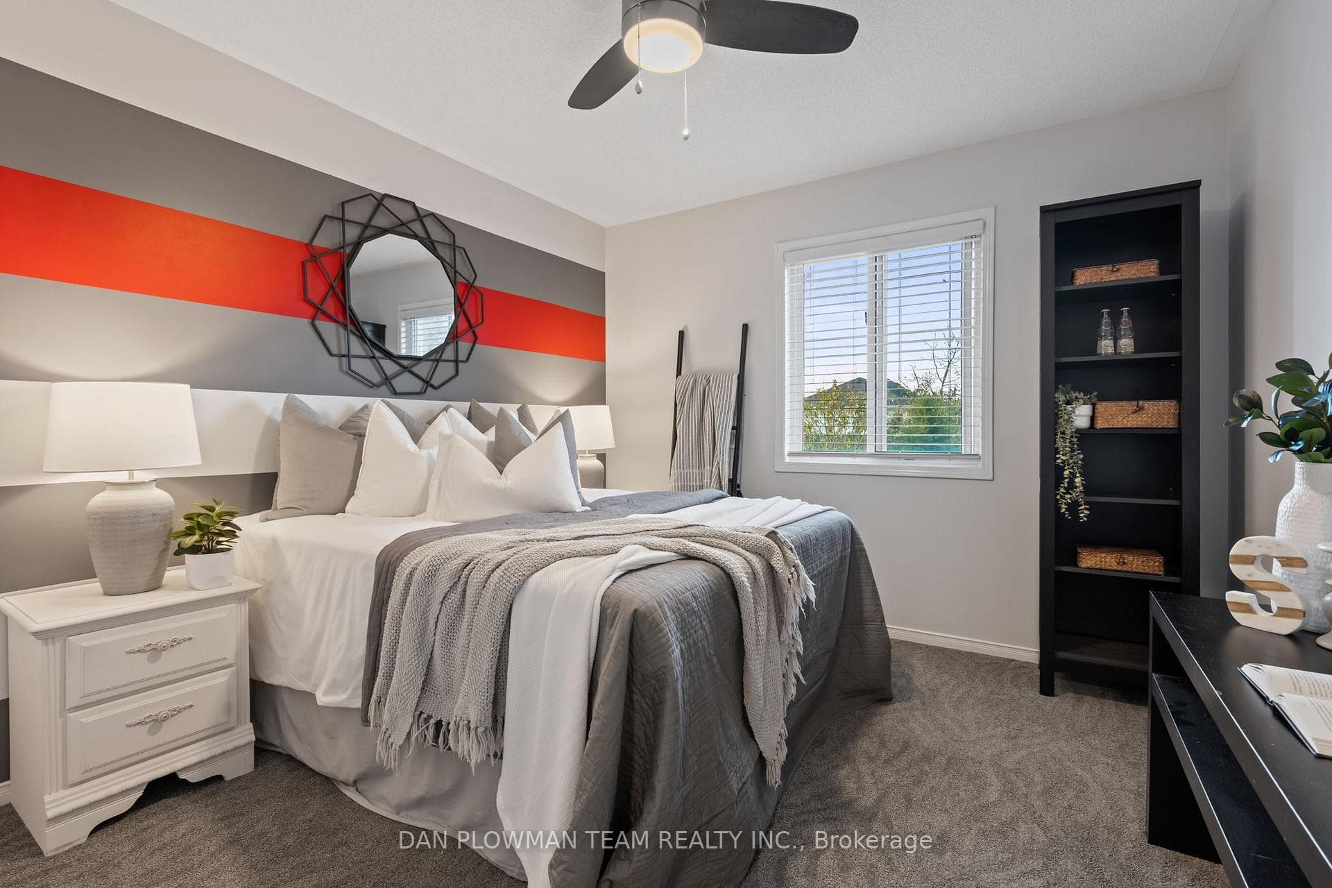 12 Breakwater Drive photo 25