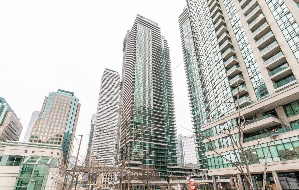 33 Bay Street Unit 2707 photo 1