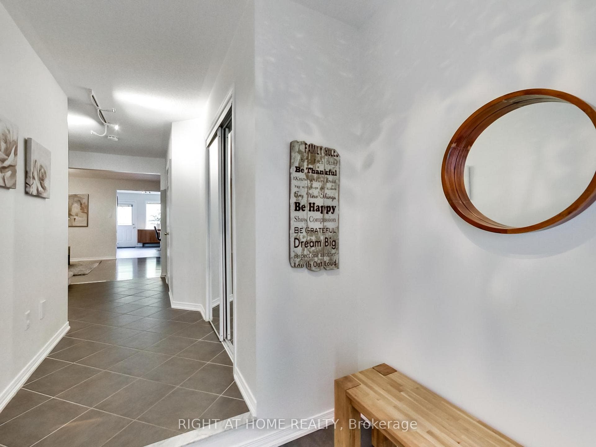 1818 Mccoy Avenue photo 4
