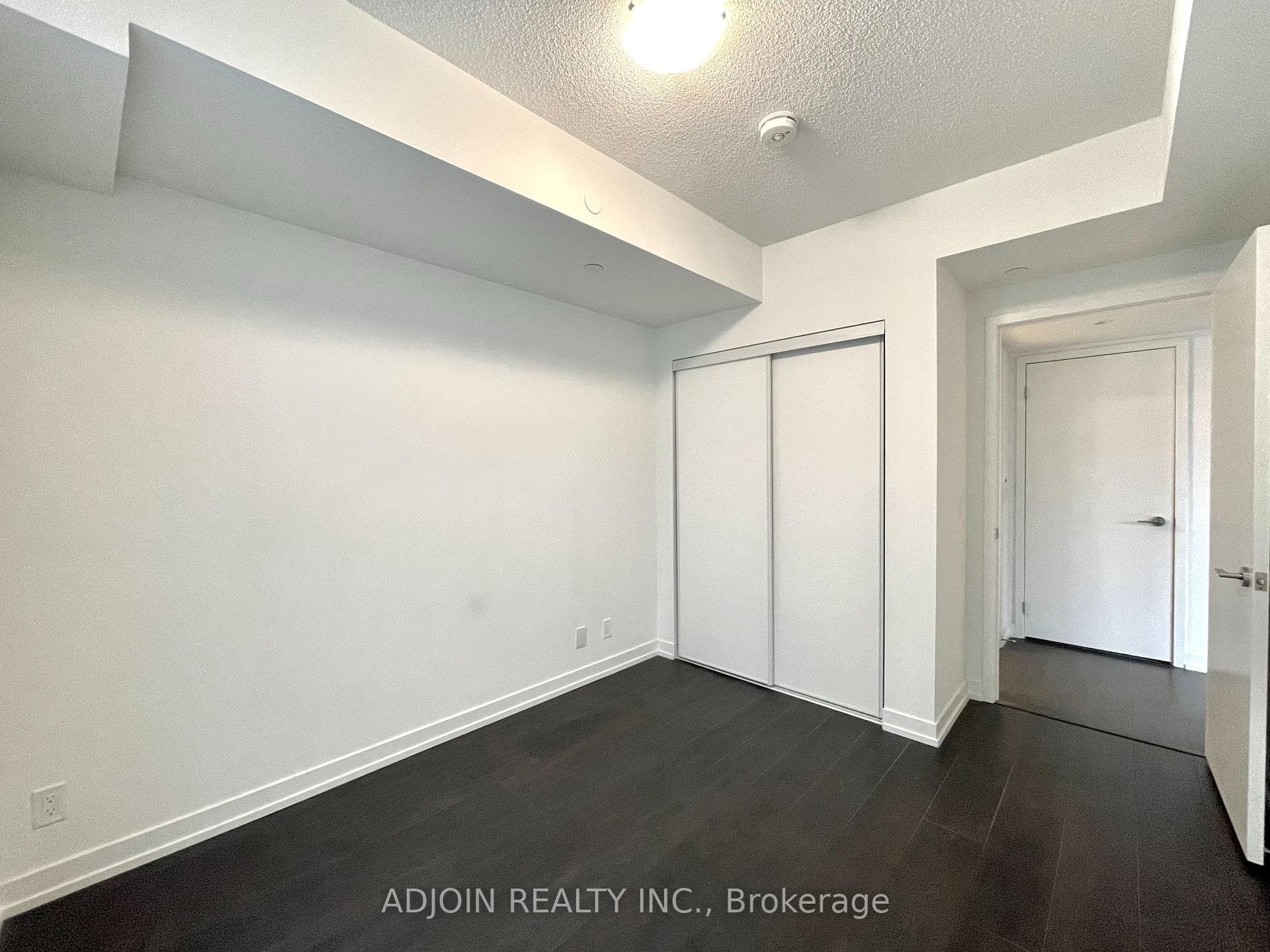 60 Shuter Street Unit 1111 photo 11