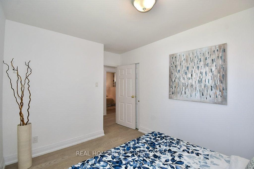 51 Gladman Avenue photo 19