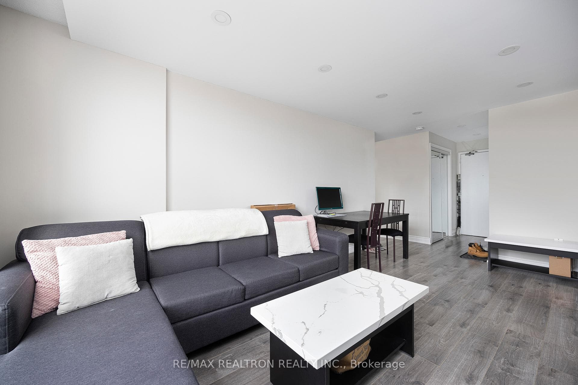 345 Driftwood Avenue Unit 310 photo 9