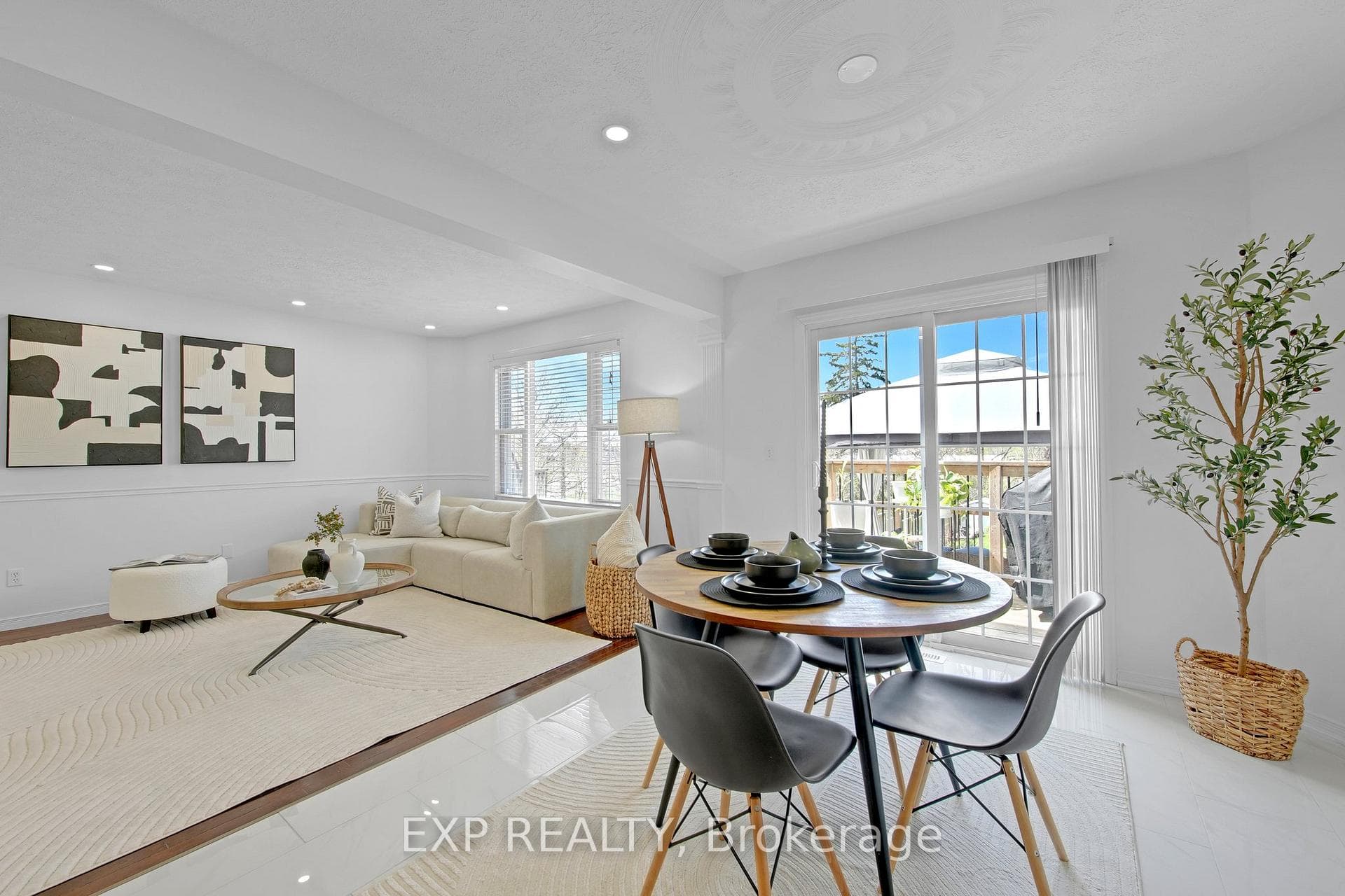 77 Clarke Street photo 17