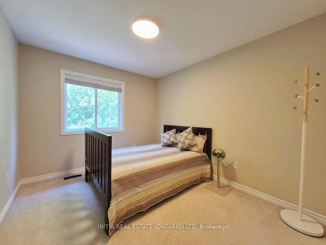 1010 Fanshawe Park Road Unit 31 photo 17