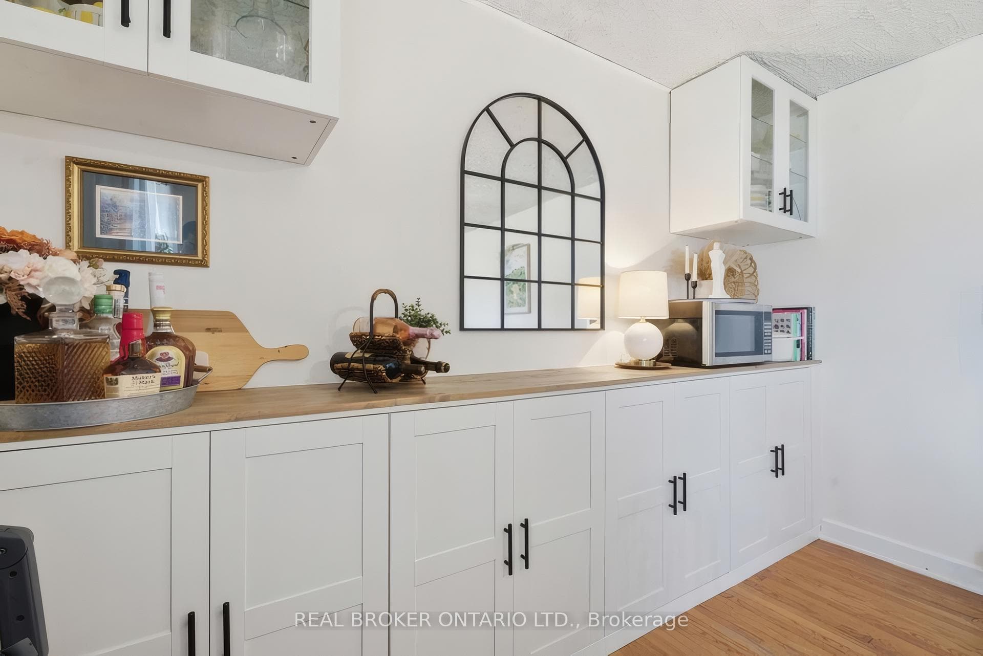 222 Park Row photo 9