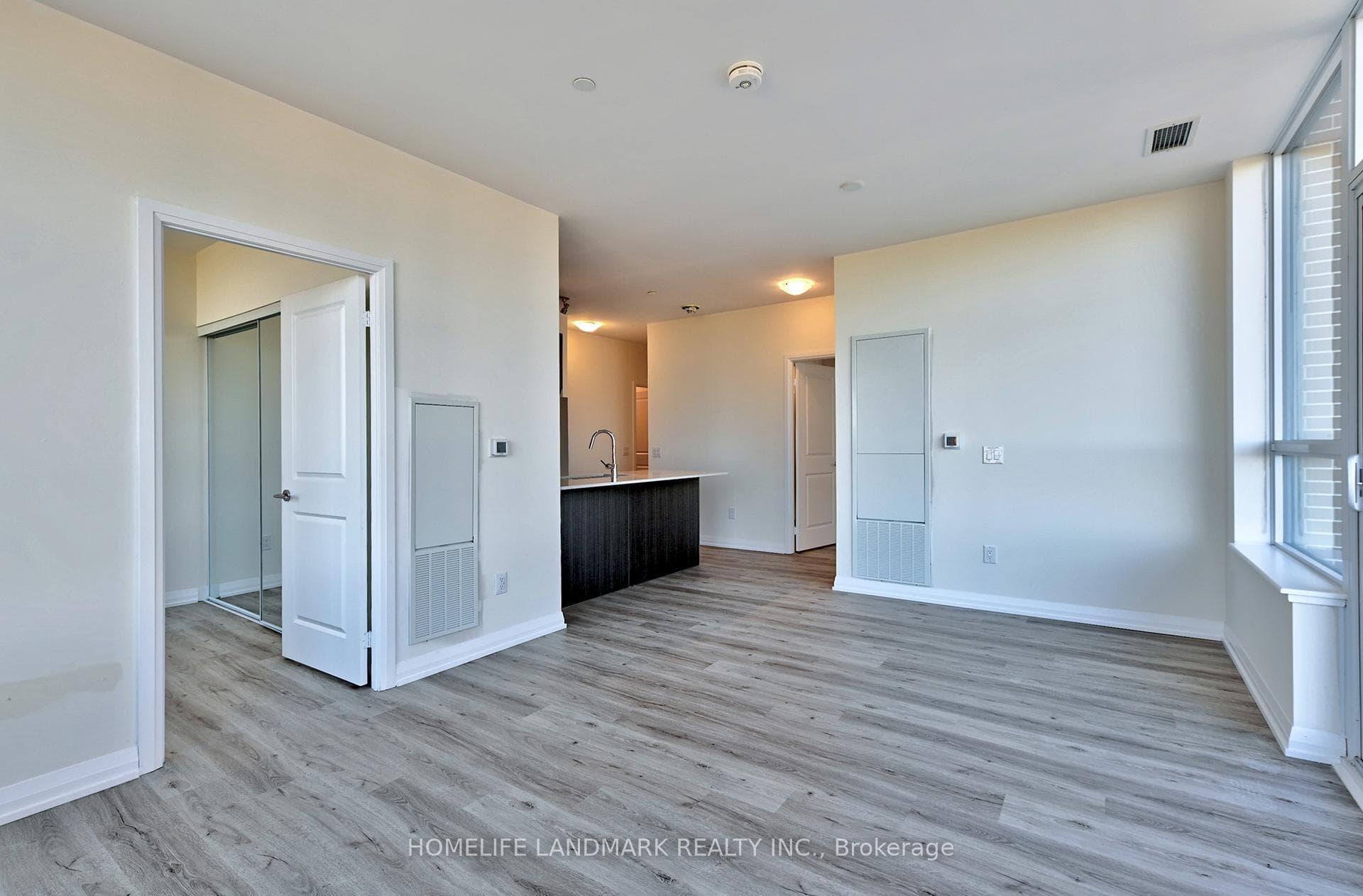 3270 Sheppard Avenue Unit 2827 photo 13