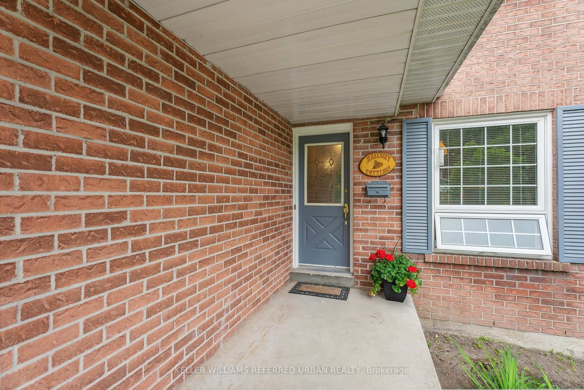 38 Snider Drive photo 3