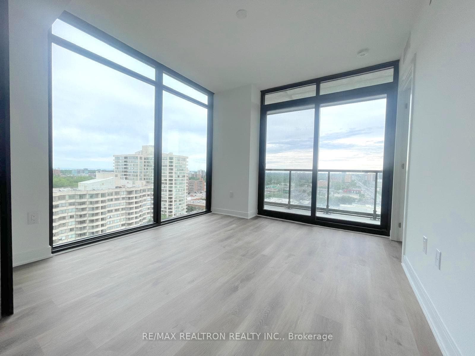 86 Dundas Street Unit 1201 photo 8
