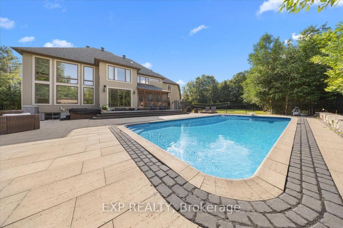 130 Ironstone Court photo 44