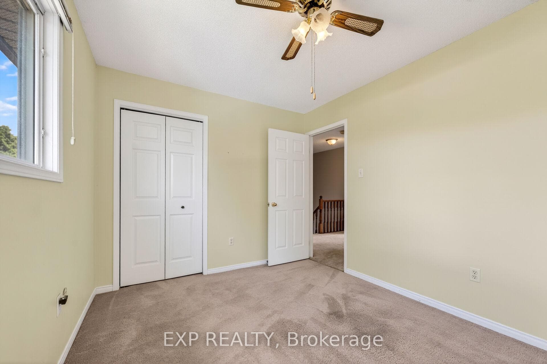 45 Ossington Drive photo 33