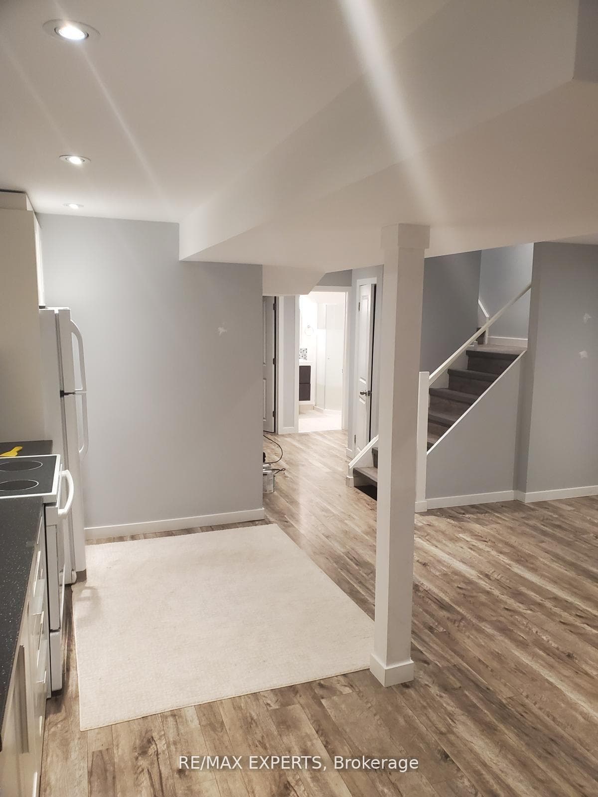 4366 Lee Drive photo 4