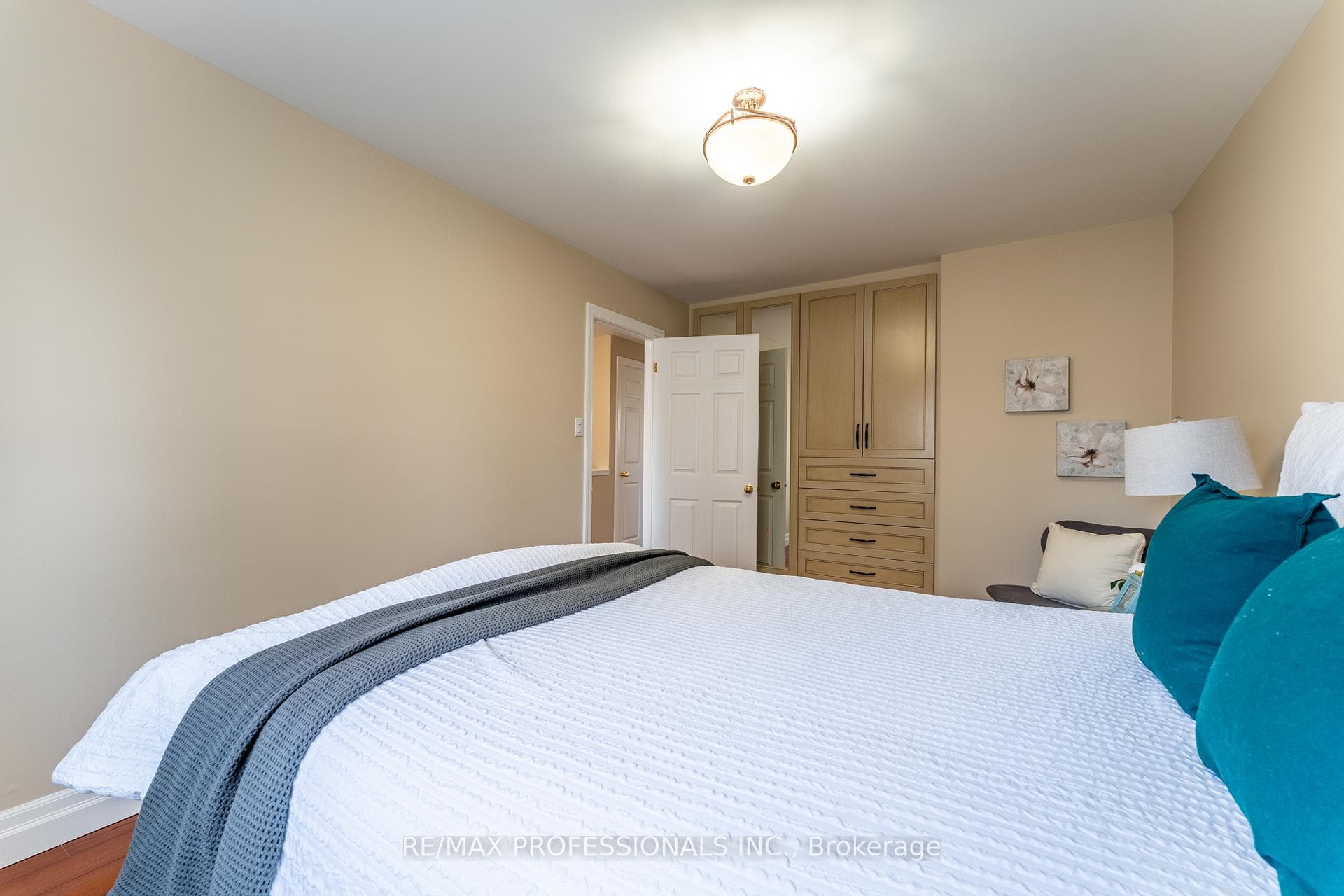 716A Krosno Boulevard photo 20