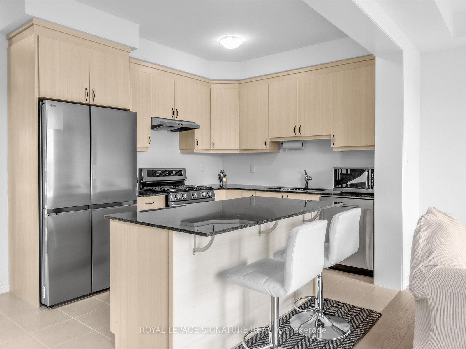 278 Millstone Street photo 9