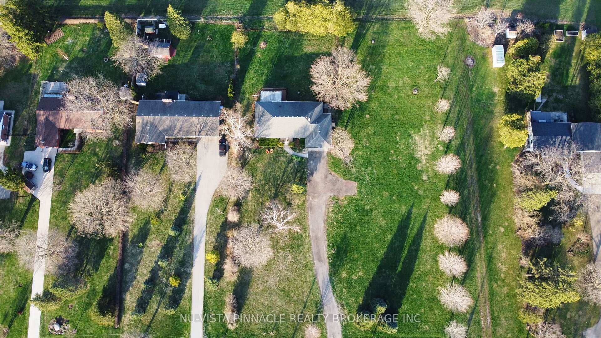 21752 Richmond Street photo 45