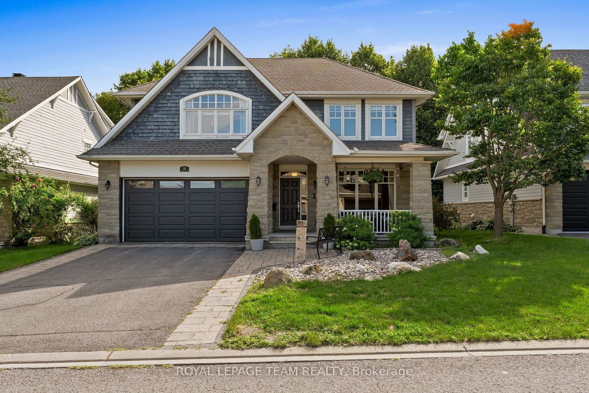14 Ironside Court photo 1
